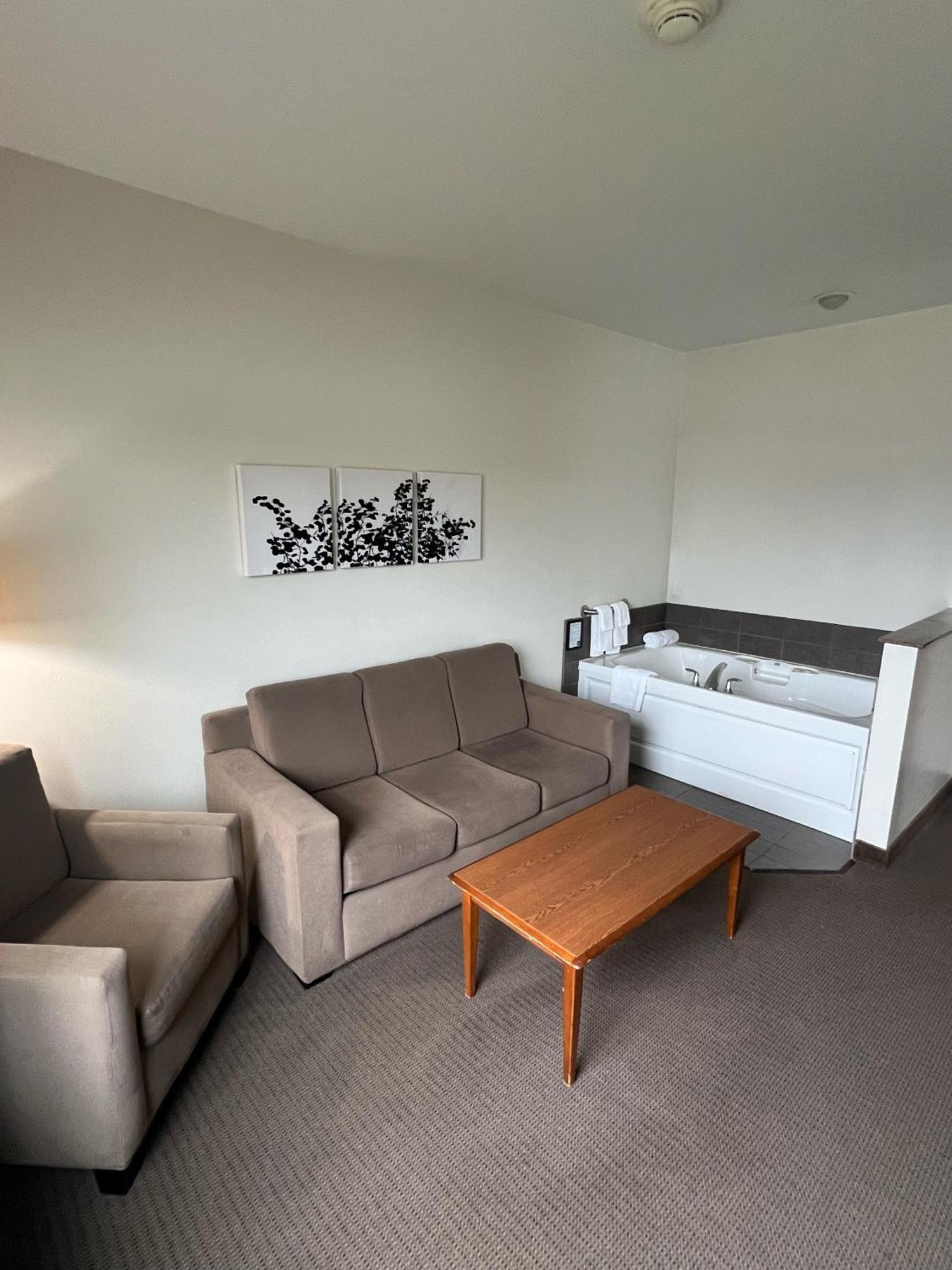 Sleep Inn & Suites Conference Center Eau Claire North Union Esterno foto
