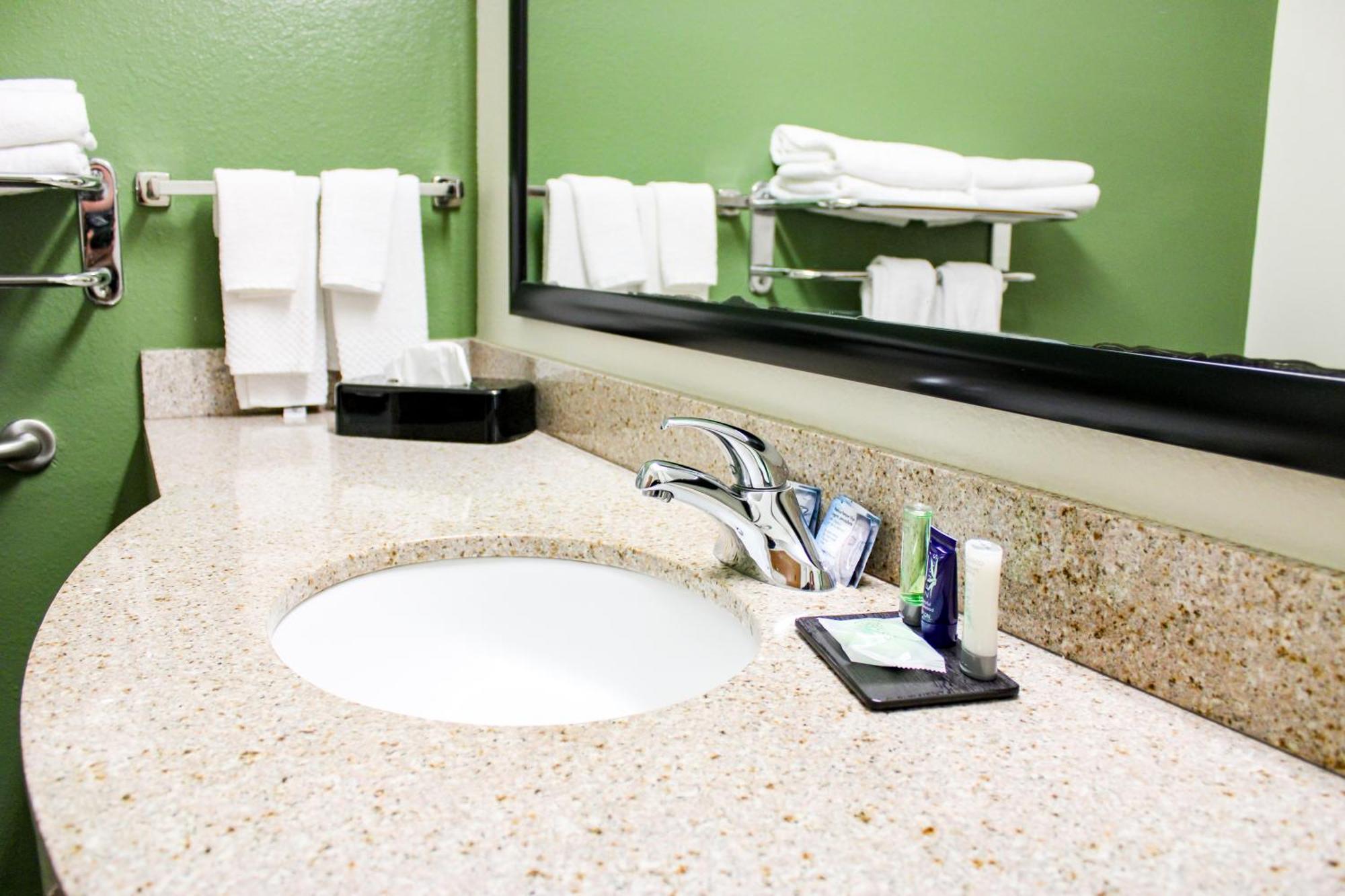 Sleep Inn & Suites Conference Center Eau Claire North Union Esterno foto